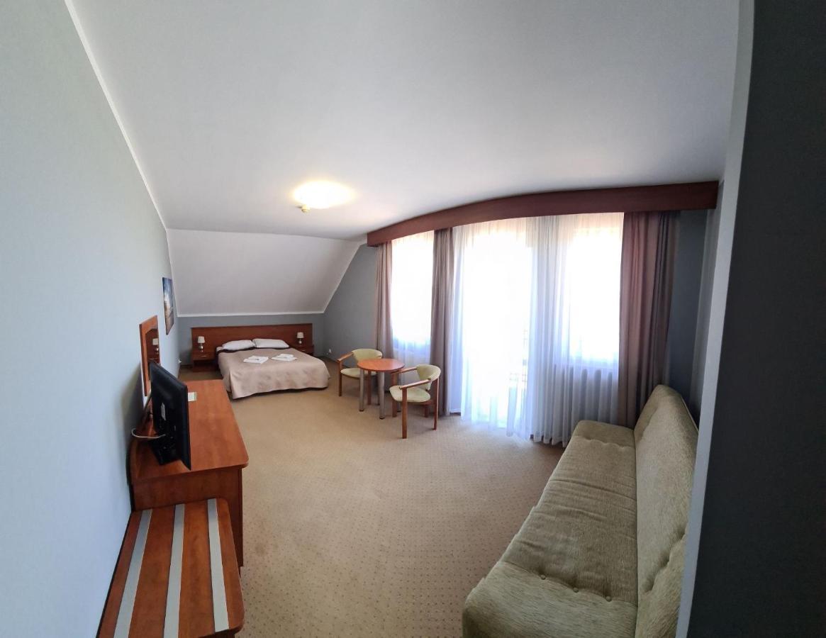 Dw Airen Hotel Тженсач Екстериор снимка