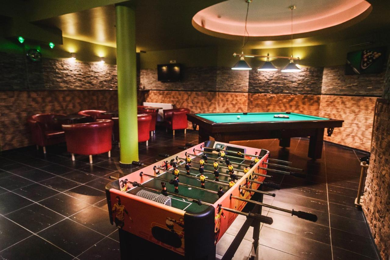 Dw Airen Hotel Тженсач Екстериор снимка