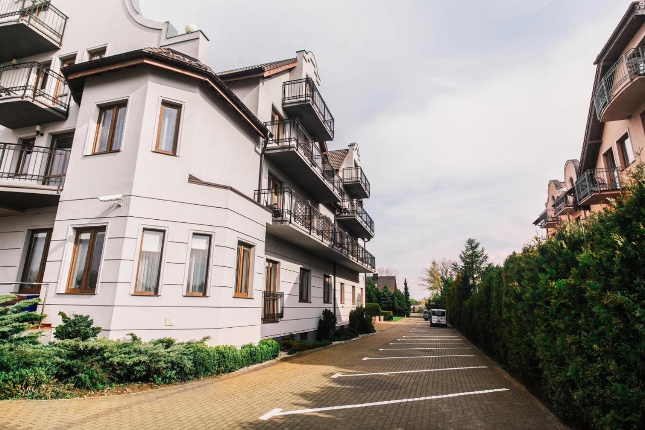Dw Airen Hotel Тженсач Екстериор снимка