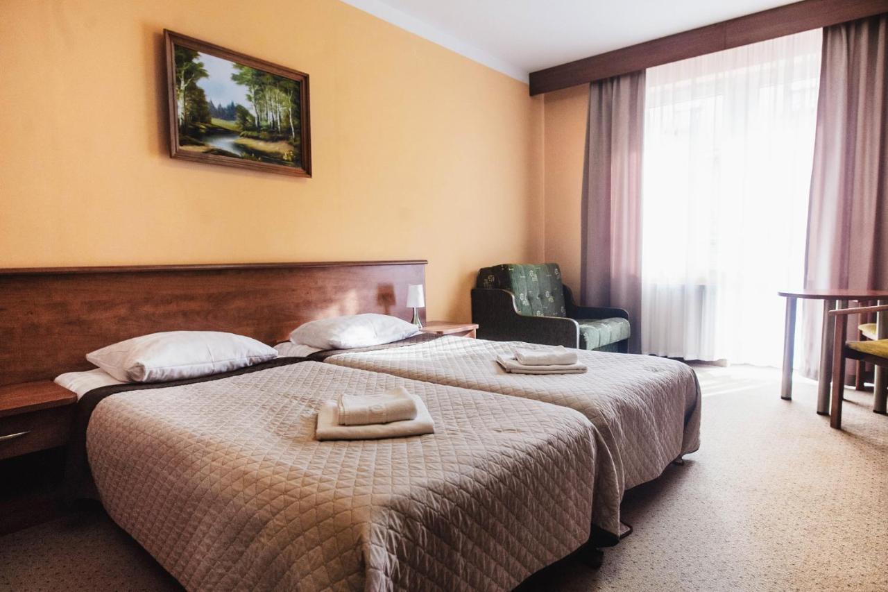 Dw Airen Hotel Тженсач Екстериор снимка